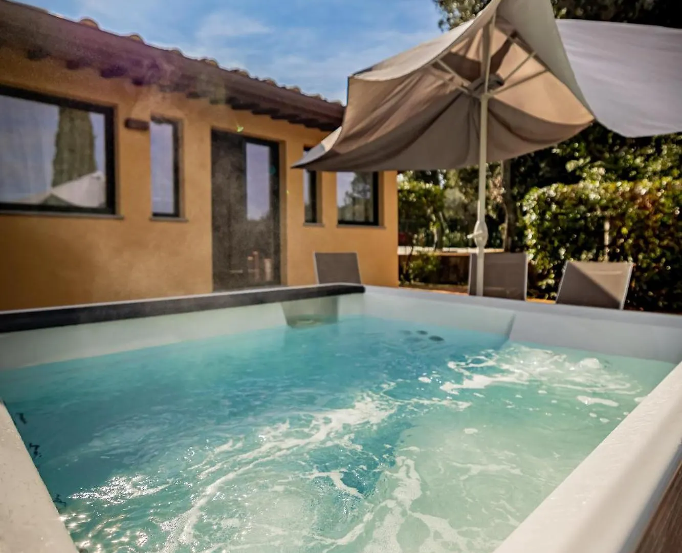 Apartment Ferienwohnung Yid Cozy House In Fiesole With Jacuzzi